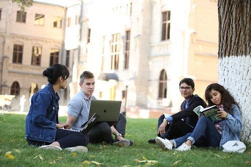 STUDENT LIFE