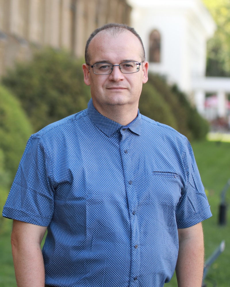 Dr. Aleksandar Vasilev, Associate Professor in Economics