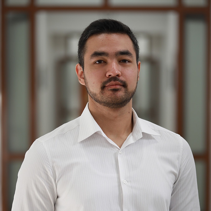 Shokhrukh <br> Sultanov